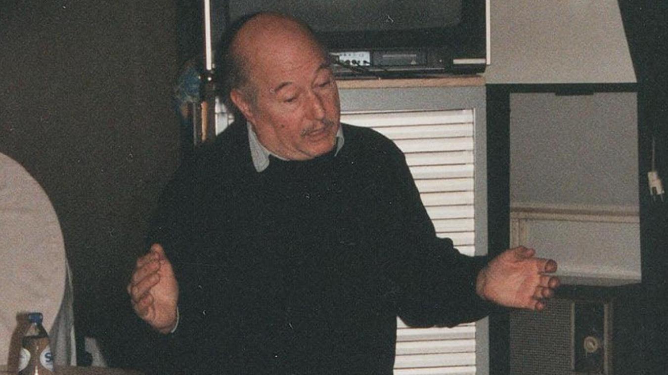 <p>Ein Schappschuss aus vergangenen Tagen: Im Alter von 85 Jahren ist der belgische Astronom Eric Elst gestorben.</p>