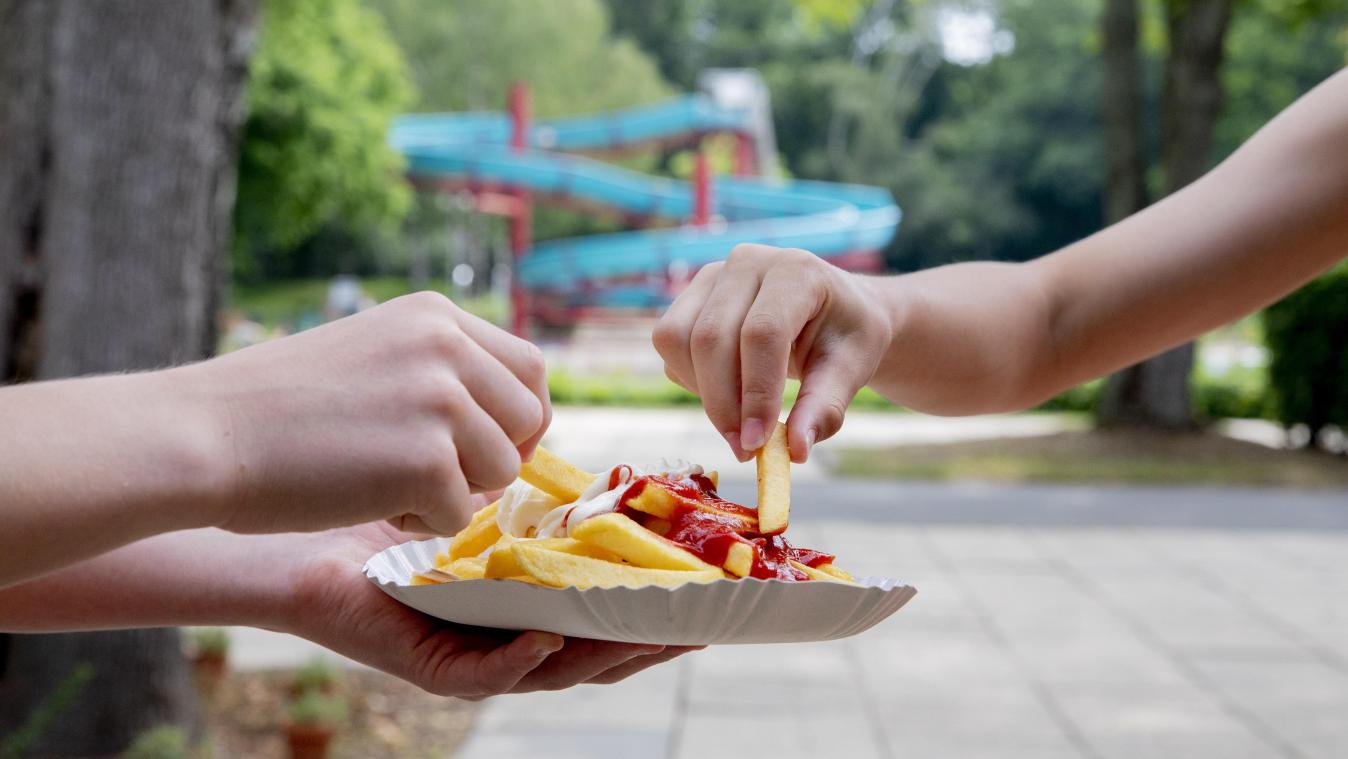 <p>Mehr Fast-Food-Restaurants in der Nähe von Schulen führen zu schwereren Kindern</p>
