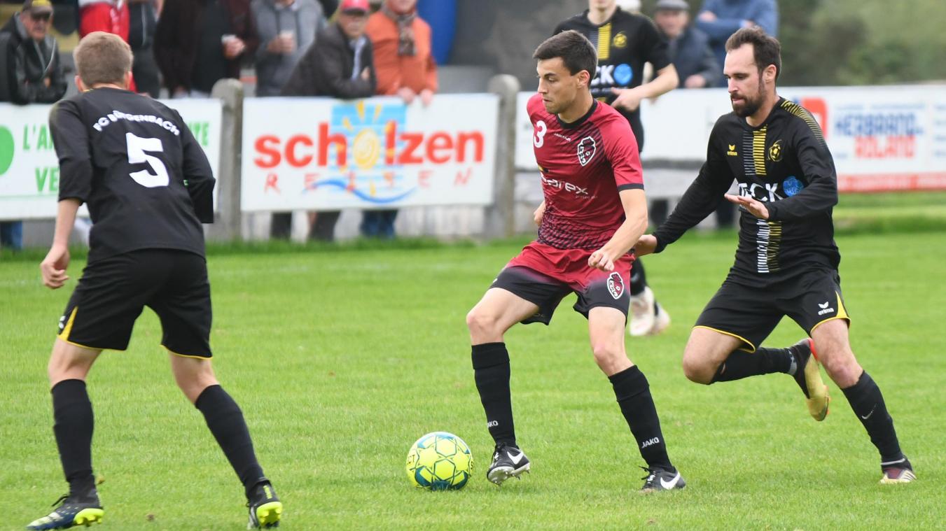 <p>Robin Schins (am Ball) spielt ab Sommer für den FC Eupen.</p>