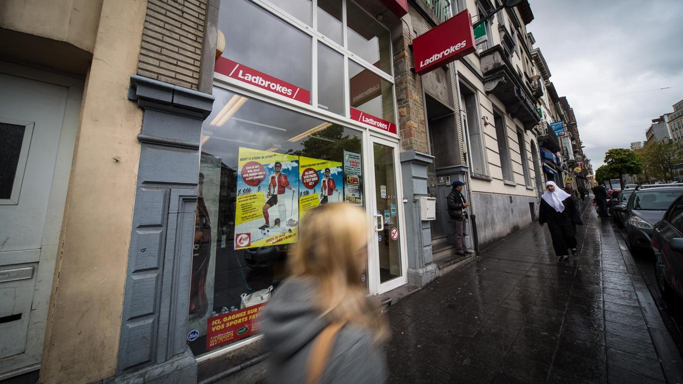 <p>Ladbrokes, Betreiber von Sportwetten, ist hierzulande in fast jeder großen Stadt zugegen.</p>