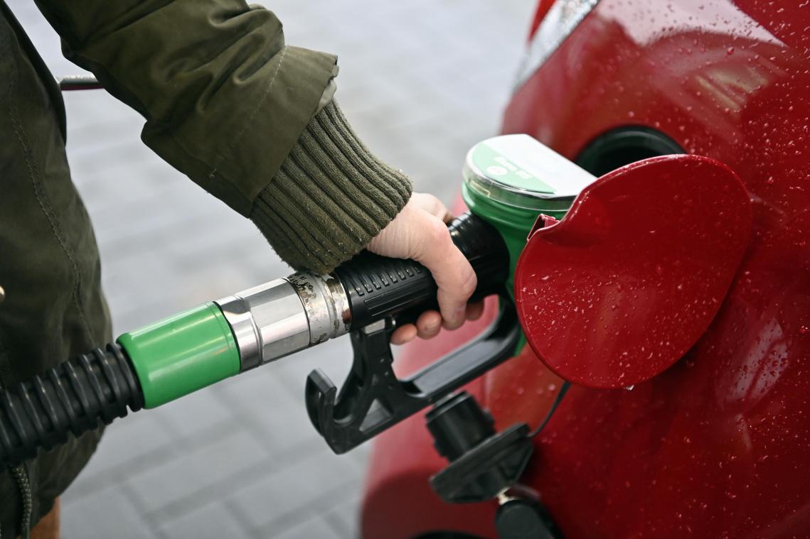 <p>Benzin billiger, Diesel und Heizöl teurer</p>
