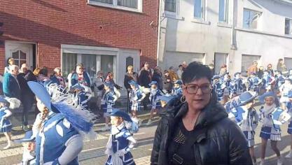 <p>Küschespektakel eröffnet die Session im KeNeHeMo-Land</p>
