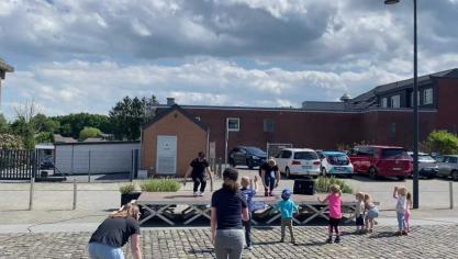 <p>[Video] In Raeren wird der Dorfplatz zur Tanzfläche</p>
