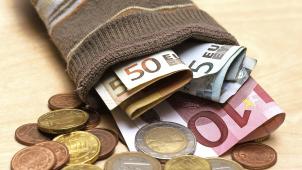 <p>Auf dem Sparkonto gibt es nicht mehr Rendite als im Sparstrumpf.</p>