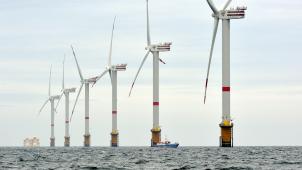 <p>Diese Aufnahme zeigt Offshore-Windkraftanlagen, die vor der Küste in Osstende stehen.</p>