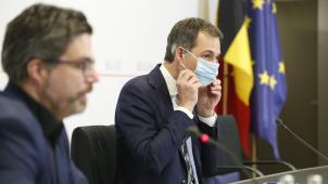 <p>Standen am Donnerstag Rede und Antwort: Premier Alexander De Croo und Virologe Steven Van Gucht.</p>