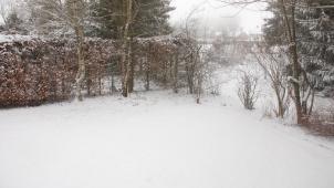<p>Auch wenn es die letzten Tage in den etwas höheren Lagen geschneit hat, sind die Aussichten für Wintersport in Ostbelgien vorerst schlecht.</p>