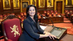 <p>Stephanie D'Hose ist seit 2019 Mitglied des Senats. Seit 2020 agiert die 40-Jährige als Präsidentin der Institution.</p>