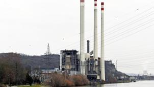 <p>Das ehemalige Biomasse-Kraftwerk am Ufer der Maas in Awirs ist seit Ende August 2020 nicht mehr in Betrieb.</p>