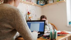 <p>Eine Angestellte im Homeoffice: Durch die Coronakrise gab es Gewinner und Verlierer auf dem Arbeitsmarkt.</p>