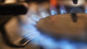 <p>Die Kostenexplosion für Strom und Gas hält an. Auf politischer Ebene wird nach wie vor über Gegenmaßnahmen diskutiert.</p>