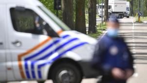 <p>Polizeischutz kann sich in vielen Form äußern. Von gut gemeinten Tips, über Polizeipräsenz in der Straße, bis zu Leibwächtern.</p>