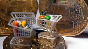 <p>Die derzeitige Rekord-Inflation sorgt unter anderem dafür, dass Lebensmittel in Supermärkten immer teurer werden</p>