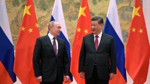 <p>Der chinesische Präsident Xi Jinping (rechts) und der russische Präsident Wladimir Putin vor Gesprächen, die 04. Februar 2022 in Chinas Hauptstadt Peking stattfanden. Russland und China sind enge Partner. Doch scheint Peking von der russischen Invasion in die Ukraine überrascht worden zu sein.</p>