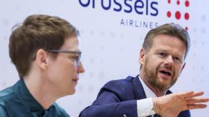 <p>CEO Peter Gerber und Finanzdirektorin Nina Öwerdieck bei der Pressekonferenz.</p>
