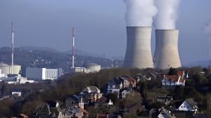 <p>Ein Blick auf das Atomkraftwerk von Tihange</p>