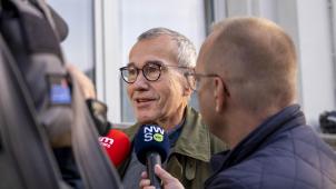 <p>Der föderale Gesundheitsminister Frank Vandenbroucke hat sich am Mittwoch mit seinen Kollegen getroffen und über neue Corona-Regeln diskutiert.</p>