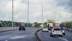 <p>Der größte Frustfaktor im belgischen Straßenverkehr ist die Nicht-Einhaltung des Rechtsfahrgebots.</p>