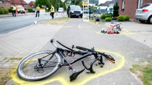 <p>Sowohl Fahrradfahrer als auch Fussgänger leben gefährlich im Straßenverkehr.</p>