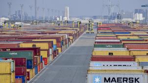 <p>Ein Blick von oben auf den Antwerpener Hafen</p>