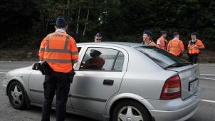 <p>Mit gesammelten Kräften warend ie Beamten bereits mehrmals in Kelmis unterwegs, um u. a. Fahrzeuge mit ausländischen Kennzeichen zu kontrollieren.</p>