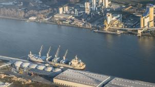<p>Ein Blick von oben auf den Hafen von Gent</p>