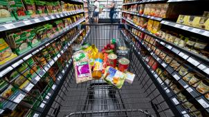 <p>Werden bald weniger Lebensmittel in den Regalen der Supermärkte liegen?</p>