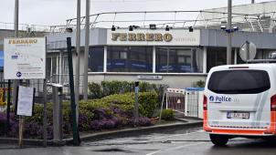 <p>Ein Blick von außen auf das Werk von Ferrero in Arlon</p>