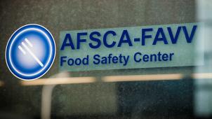 <p>Die Aufgabe der Afsca ist es, dafür Sorge zu tragen, dass alle Akteure der Kette den Verbrauchern und einander bestmöglich garantieren, dass die Lebensmittel, Tiere, Pflanzen und Erzeugnisse, die sie verzehren, halten oder verwenden, zuverlässig, sicher und geschützt sind.</p>