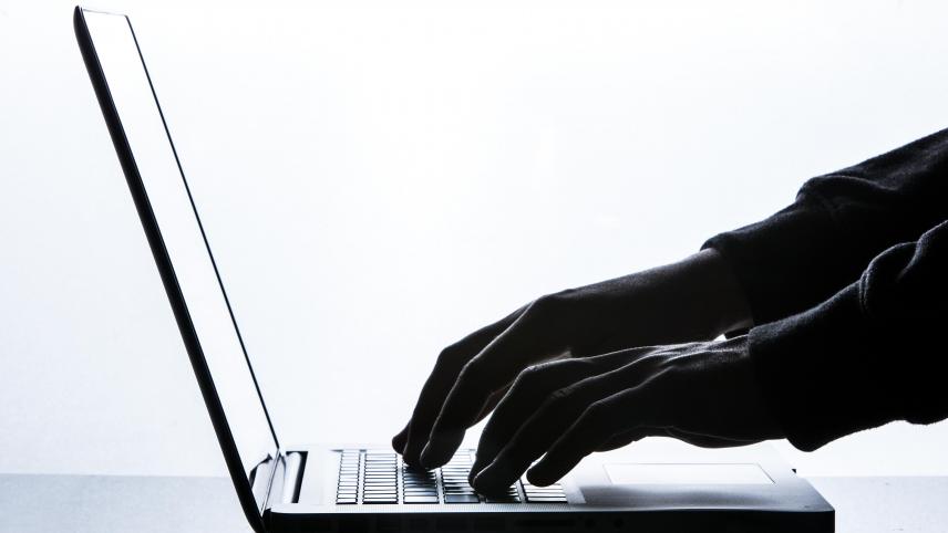 <p>Das Justizministerium, Gerichtsvollzieher und Notare sehen immer häufiger Bankdaten von Bürgern ein.</p>
