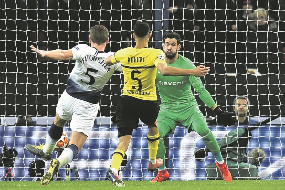 <p>Torschütze Vertonghen und Tottenham mit einem Bein im Viertelfinale – Ajax unterliegt Courtois und Co.</p>
