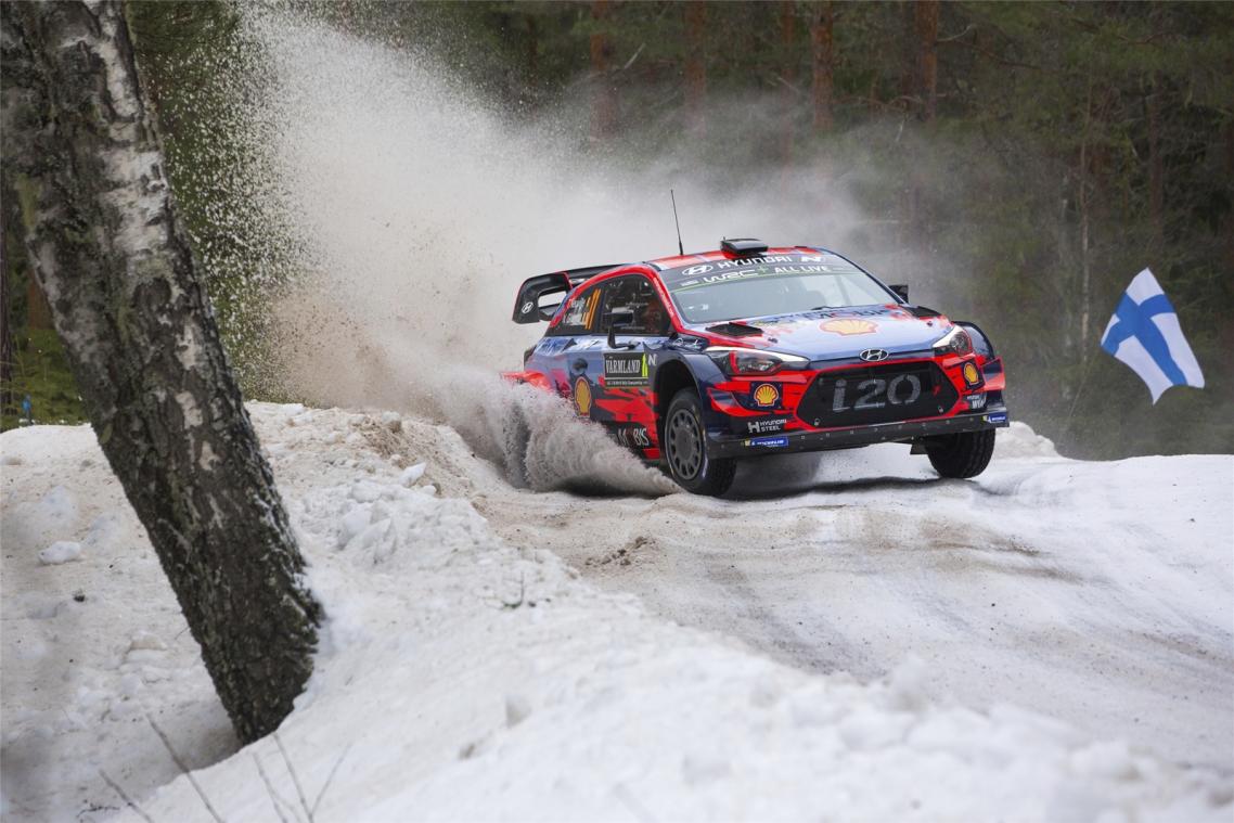 <p>Der St.Vither Thierry Neuville  (Hyundai) beendet die Rallye Schweden auf Position drei.</p>