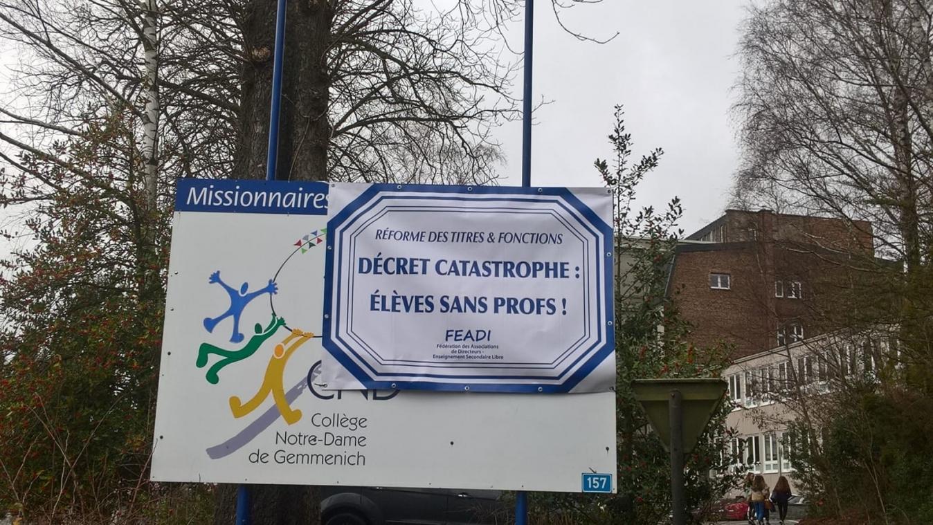 <p>Auch das Collège Notre-Dame in Gemmenich beteiligte sich am Protest, den die Direktoren des freien Unterrichtswesens in der französischen Gemeinschaft losgetreten hatten. Viele Schüler aus Kelmis und Umgebung besuchen diese Sekundarschule.</p>