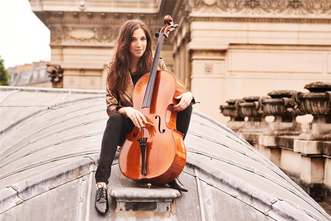 <p>Die belgisch-französische Cellistin Camille Thomas ist Anfang April zum dritten Mal Gast von OstbelgienFestival.</p>