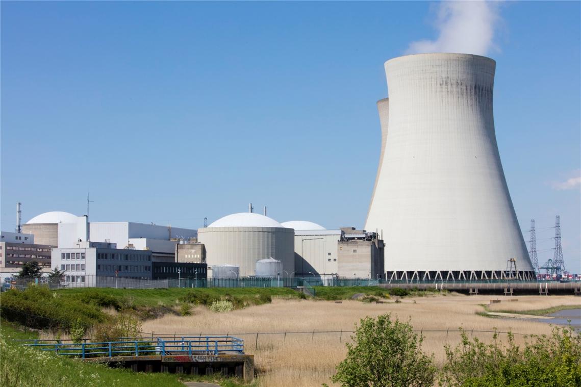 <p>Nach zehn Monaten Unterhalts- und Reparaturarbeiten wurde der Kernreaktor Doel 1 am Montagabend wieder hochgefahren.</p>