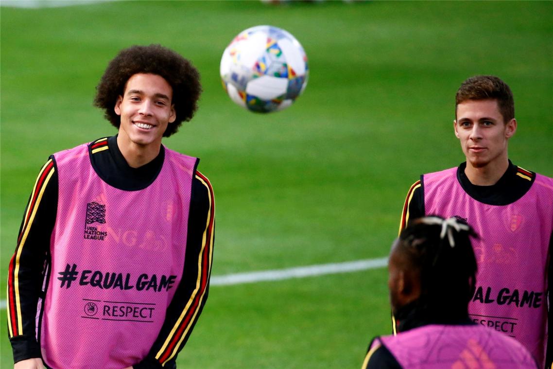 <p>Könnten bald gemeinsam für Dortmund spielen: Axel Witsel (l.) und Thorgan Hazard.</p>