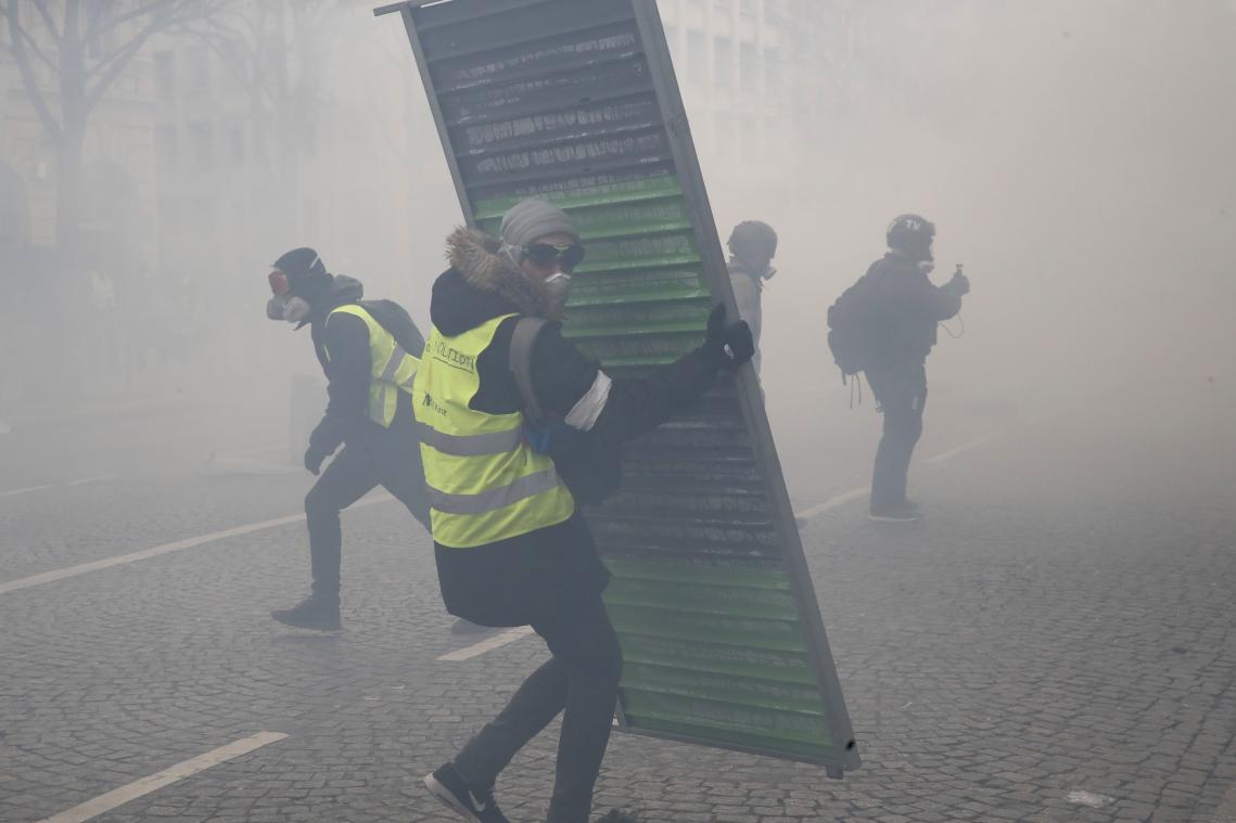 <p>Unter den 230 festgenommenen Demonstranten sind auch drei Belgier.│Bild: dpa</p>
