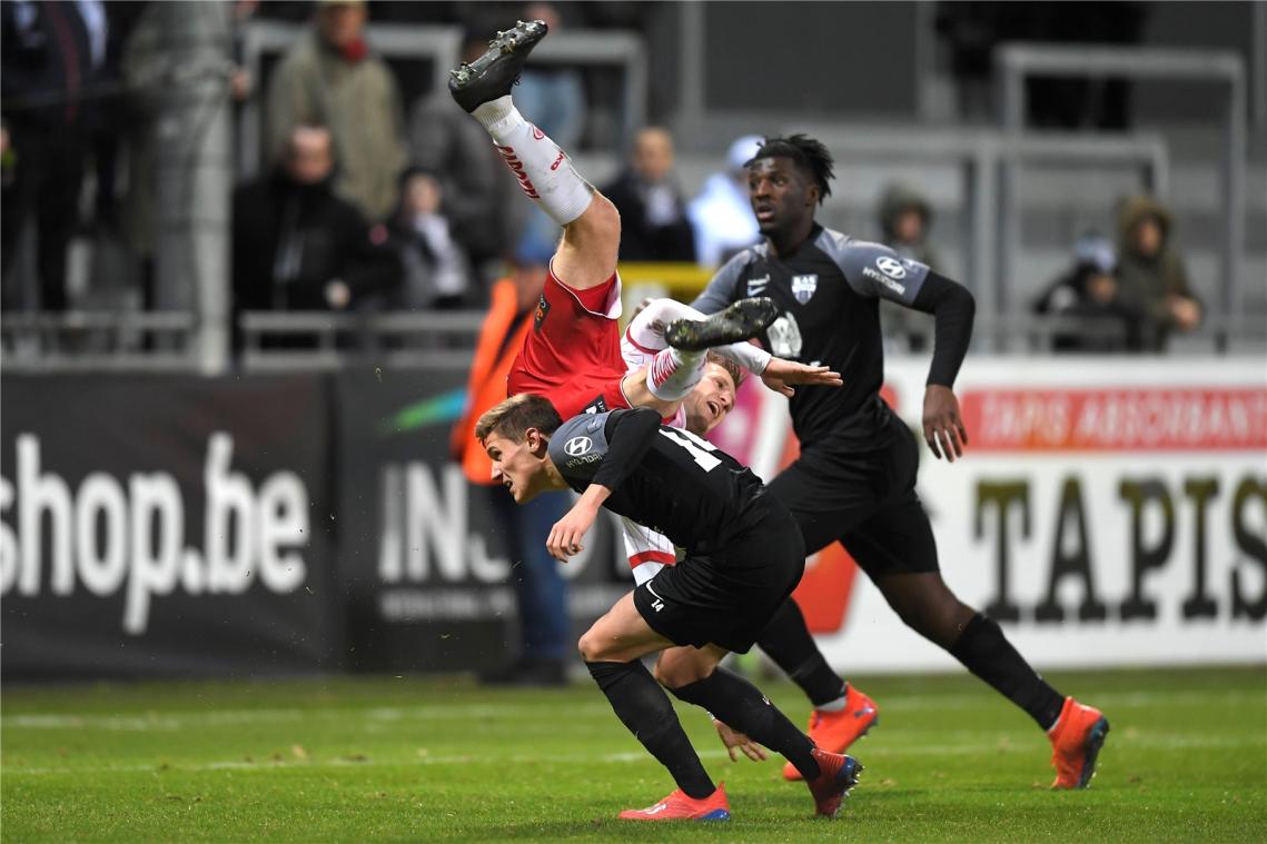 <p>Die AS Eupen zeigt gegen Kortrijk eine der schwächsten Saisonleistungen.</p>