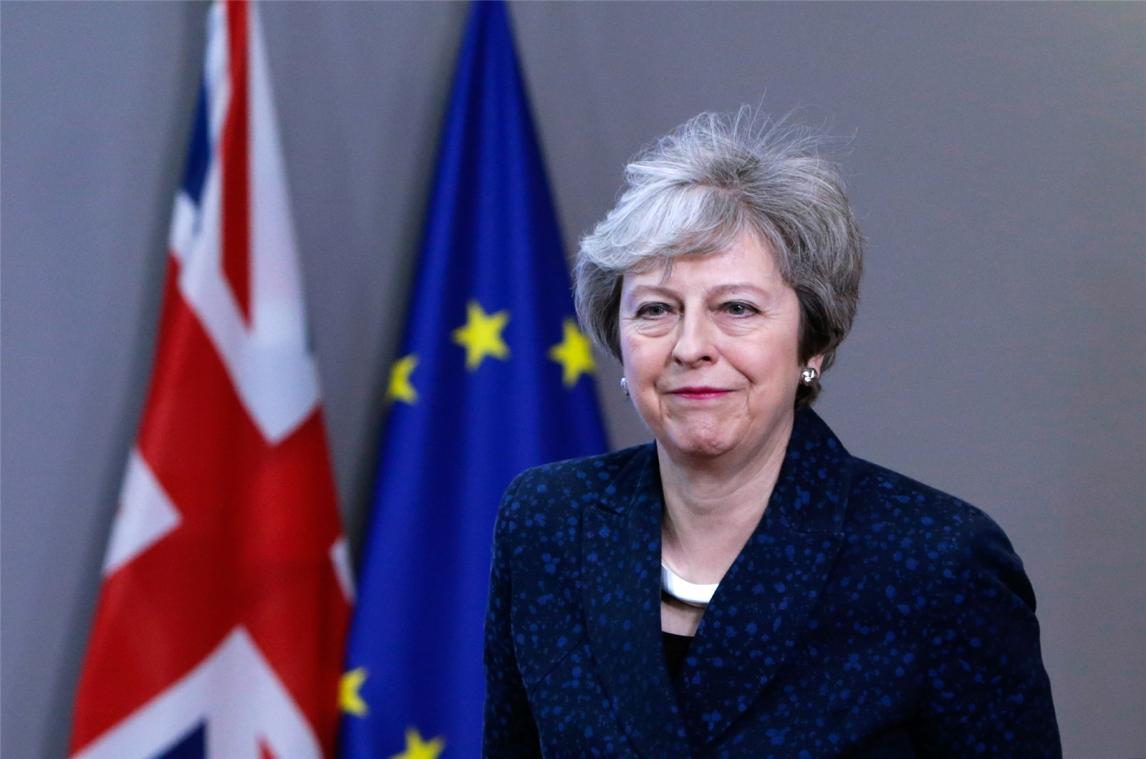 <p>Im Ringen um ihren Brexit-Kurs hat die britische Premierministerin Theresa May den Vorschlag von Oppositionsführer Jeremy Corbyn zurückgewiesen, eine dauerhafte Zollunion mit der EU beizubehalten.</p>