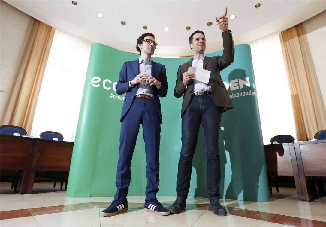 <p>Ecolo-Copräsident Jean-Marc Nollet (r.) und Groen-Fraktionschef Kristof Calvo stellten am Donnerstag die Erasmus-Kandidaten in Brüssel vor.</p>