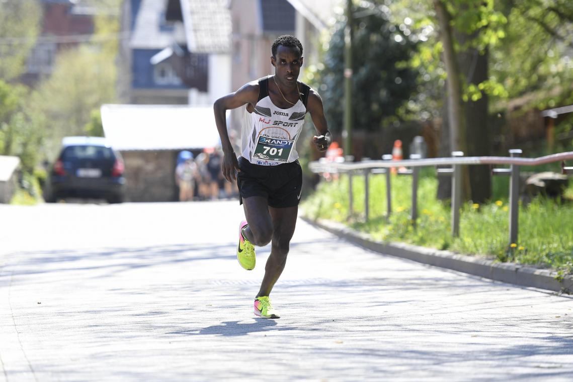 <p>Sieger beim Hauptlauf über 15,7 Kilometer wurde der aus Äthiopien stammende Fita Ayanom.</p>