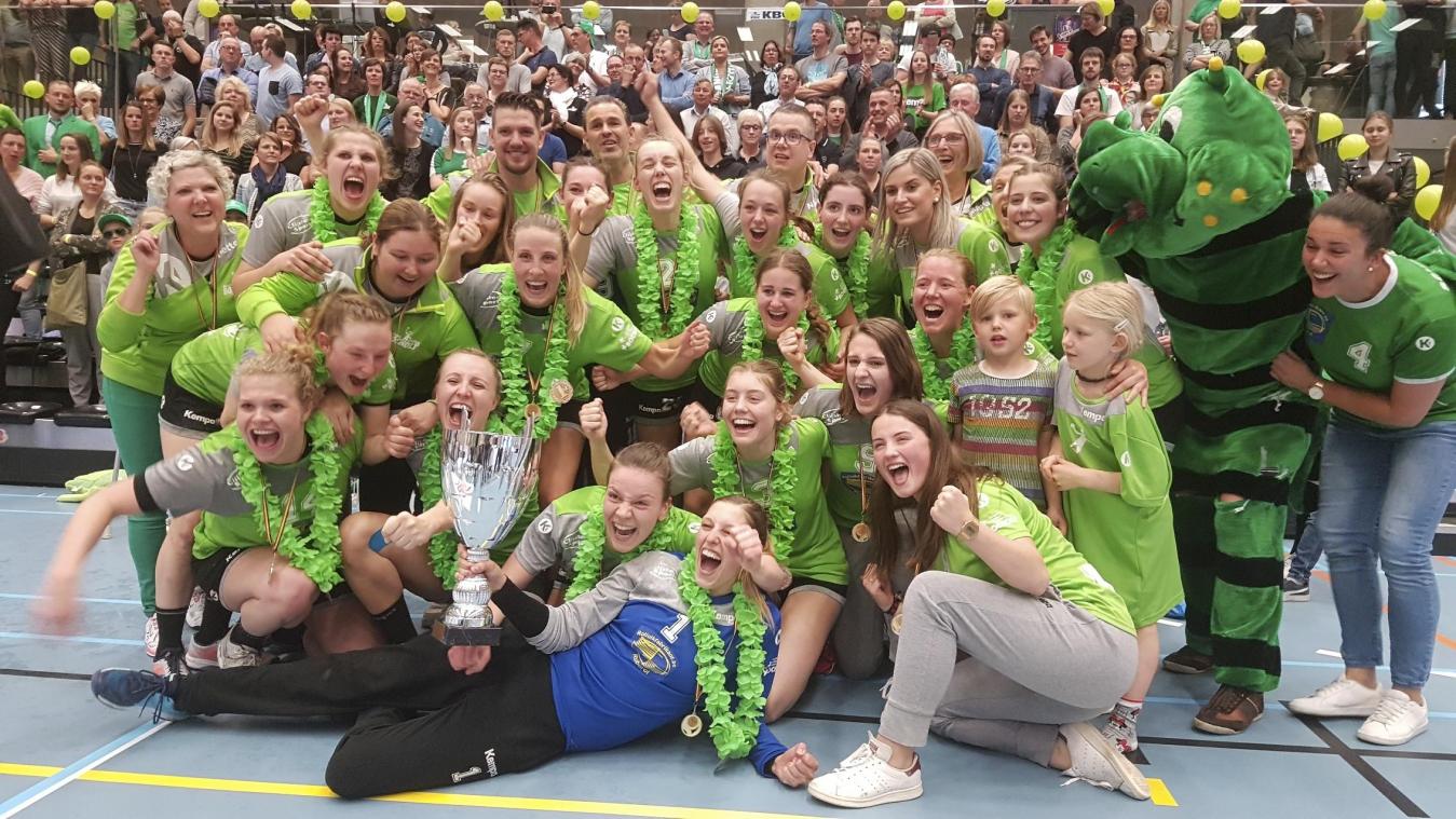 <p>Erster Landesmeistertitel für die Handballerinnen von Achilles Bocholt</p>
