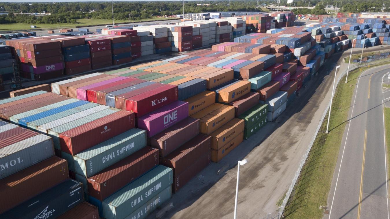 <p>Container der China Shipping Group und anderer Unternehmen stehen am Hafen Virginia International Terminal. Der Handelskonflikt zwischen den USA und China könnte nach Einschätzung von Volkswirten die internationalen Wirtschaftsbeziehungen dauerhaft beschädigen.</p>