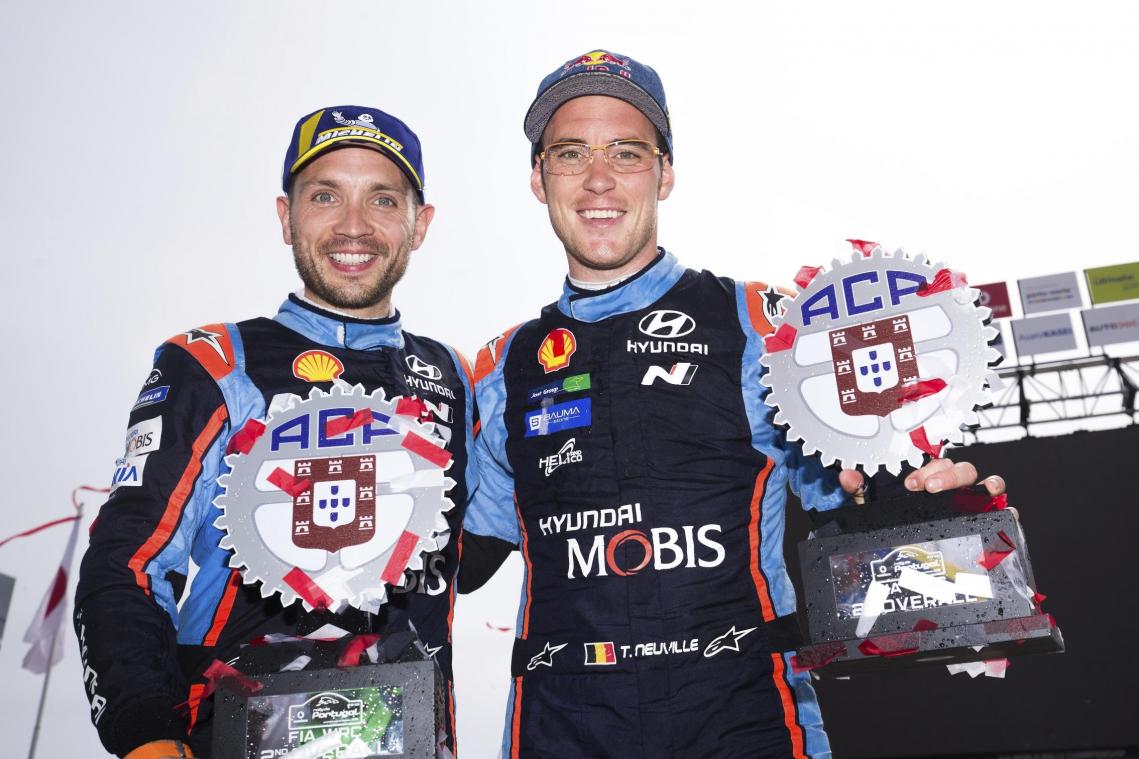 <p>Strahlemänner Thierry Neuville (r.) und Nicolas Gilsoul. Auch auf Sardinien wollen sie wieder vorne mitmischen.</p>