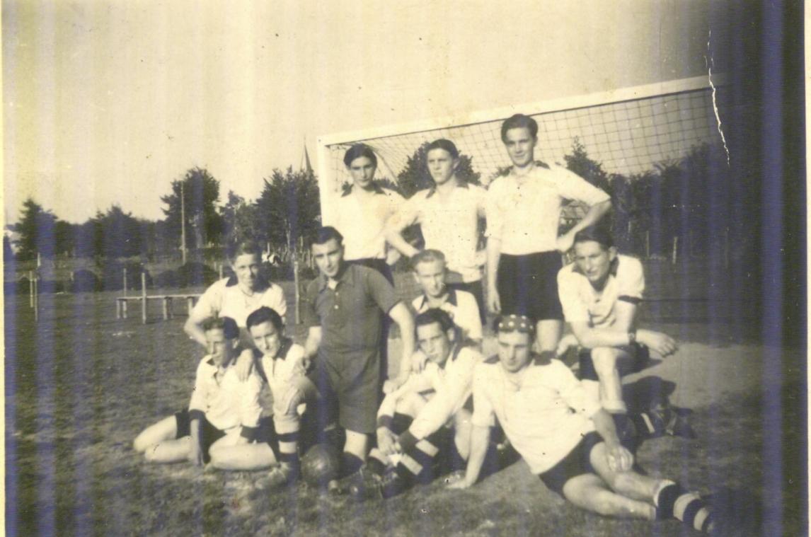 <p>Das allererste Mannschaftsfoto aus dem Jahre 1950</p>