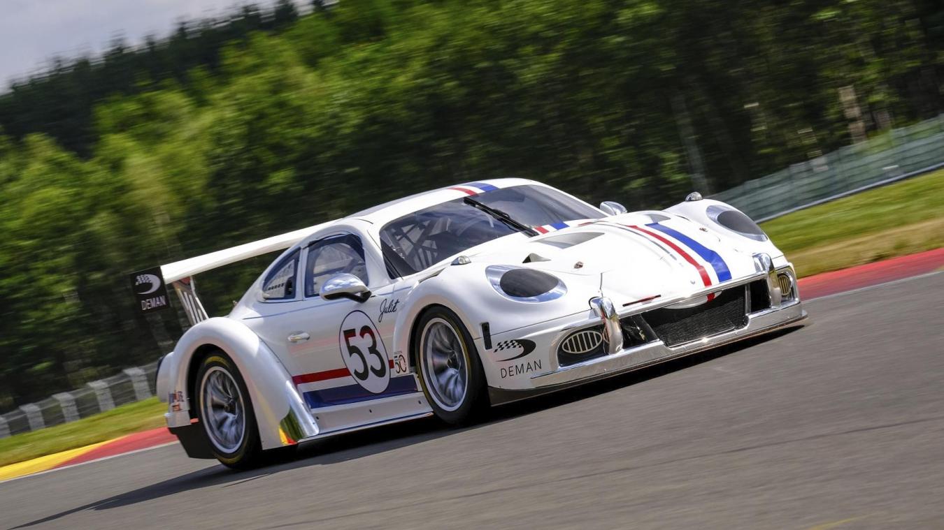 <p>Bei den 24h Spa startet auch dieser Porsche 911 im einmaligen VW-Käfer-Herbie-Look.</p>