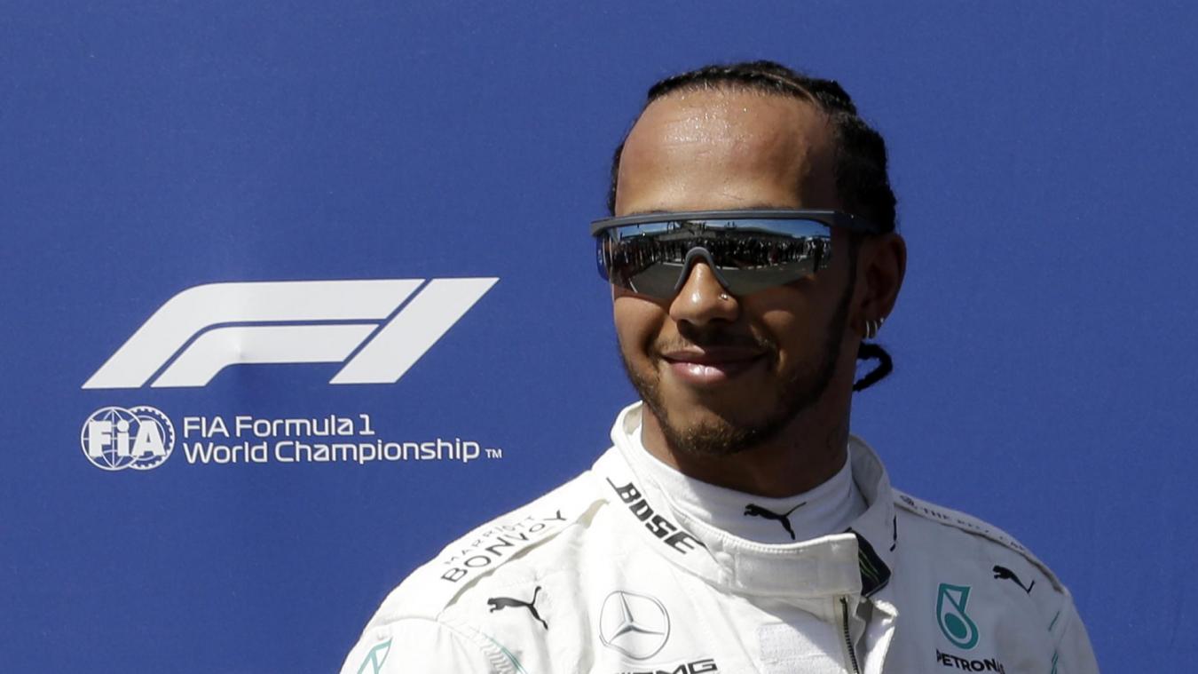 <p>Lewis Hamilton greift nach dem sechsten Sieg in Silverstone.</p>