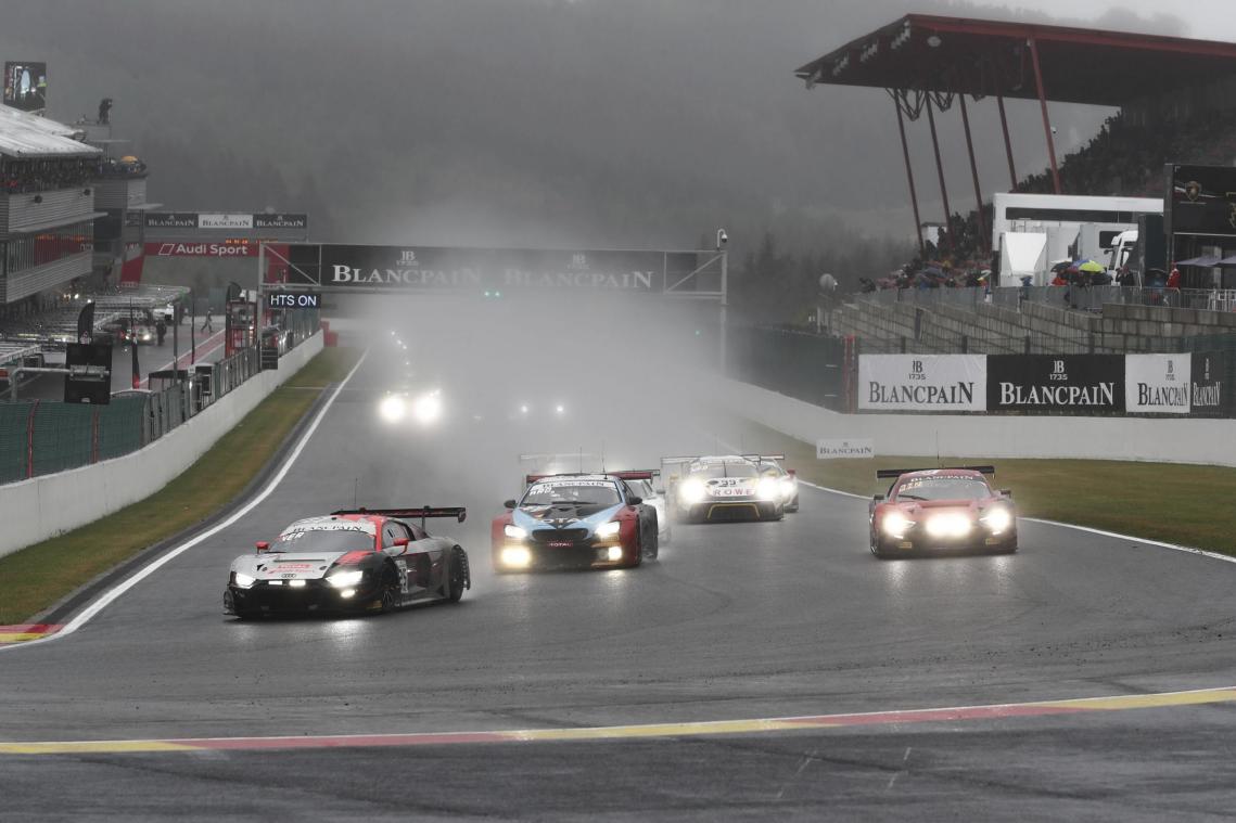 <p>Denkbar schwierige Bedingungen in Spa-Francorchamps. Hier der Restart des Rennens am späten Sonntagvormittag.</p>