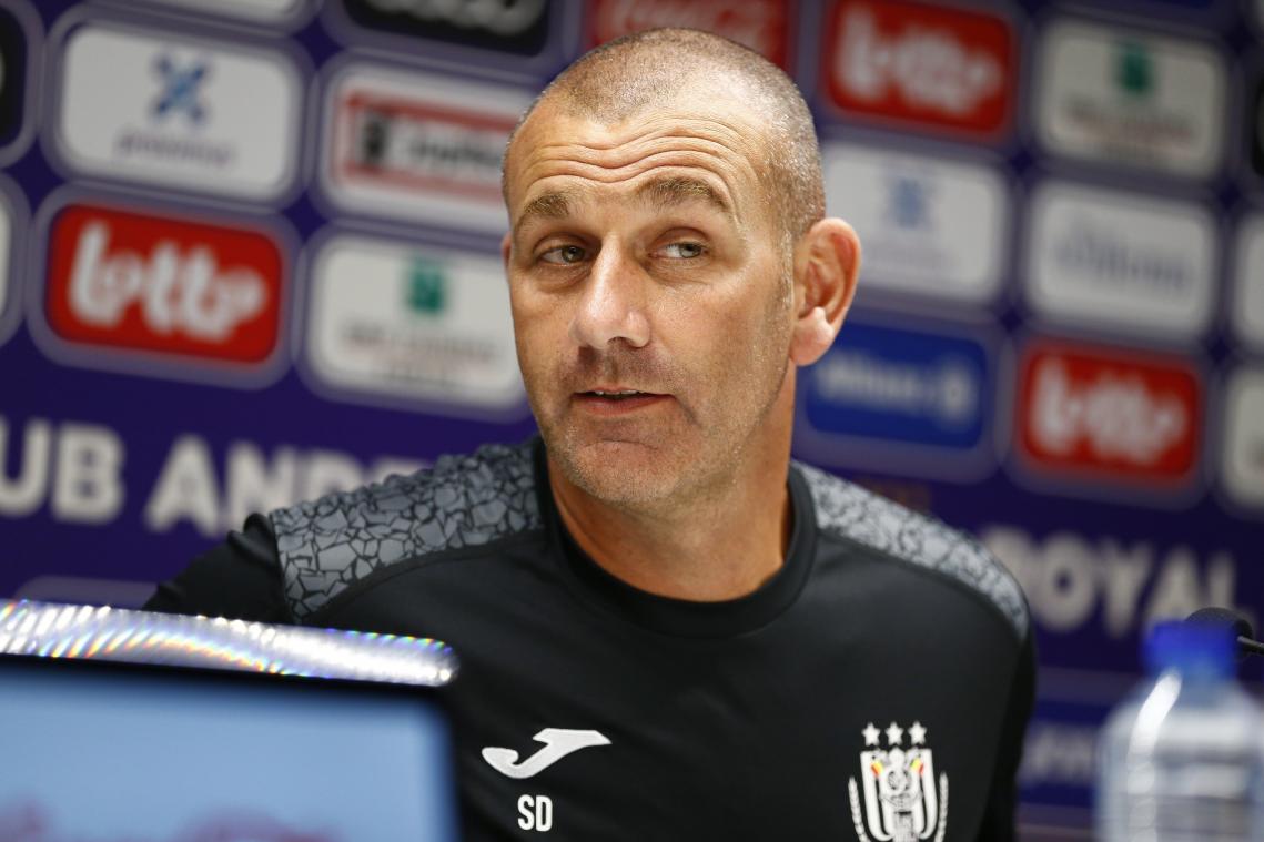 <p>Anderlecht-Trainer Simon Davies zeigte sich selbstbewusst: „Unser Erfolg ist nur eine Frage der Zeit.“</p>