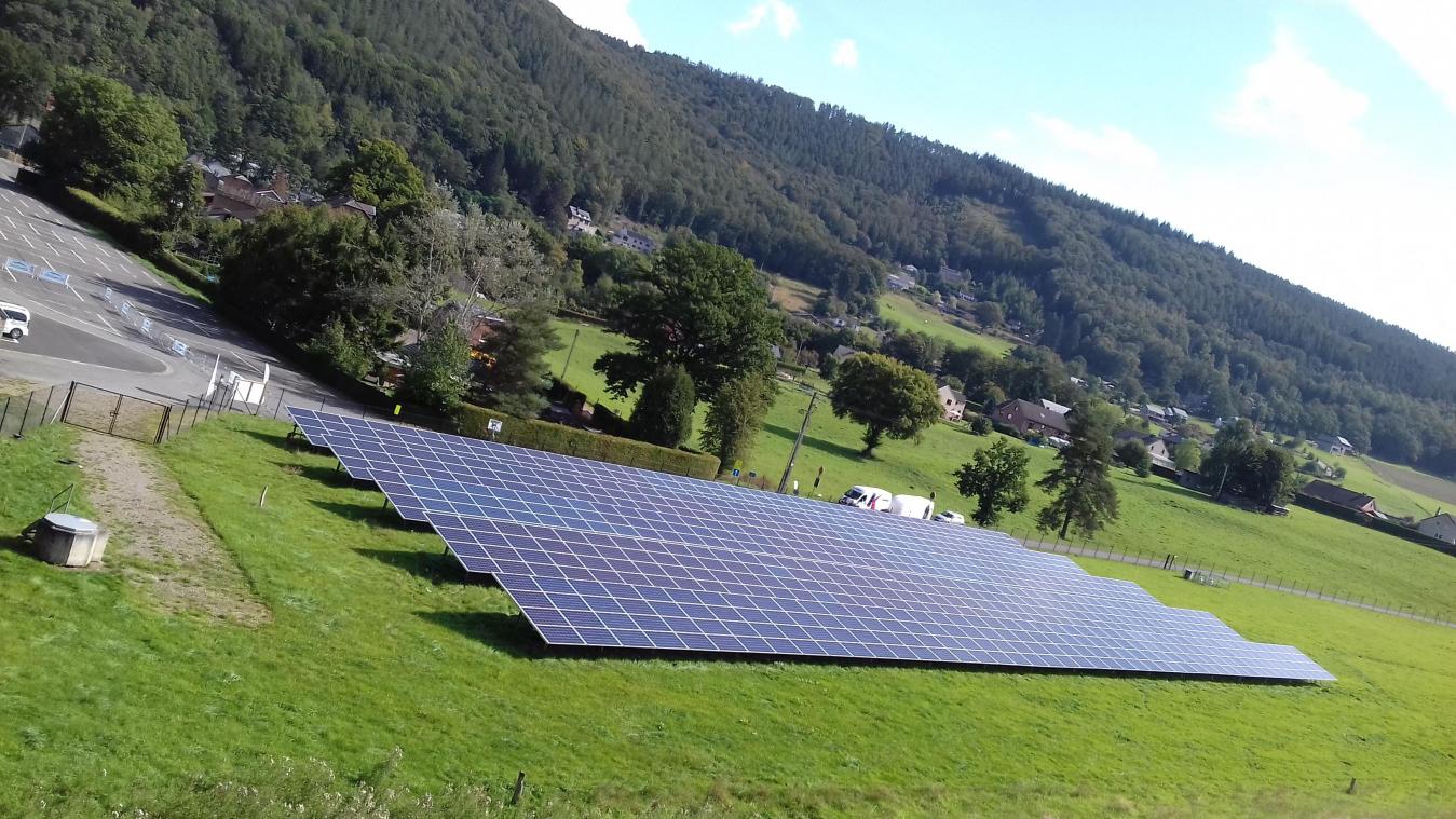 <p>7.000 m² Photovoltaik in Coo aufgebaut</p>
